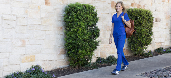 Ordering Disposable Scrubs for Medical Professionals