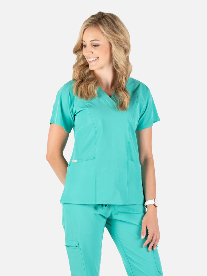 Petite medical professionals, these are the scrubs for you