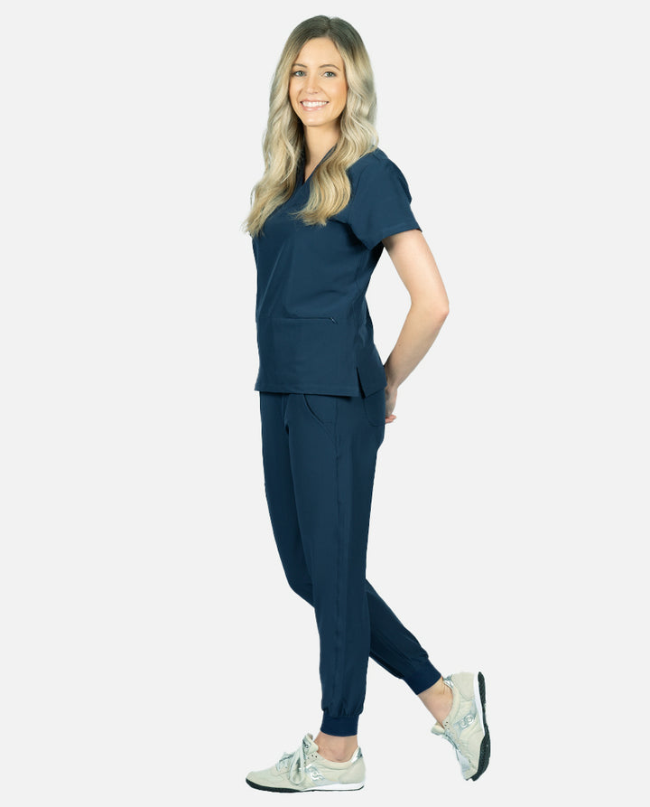 3 Ways To Accessorize Your Scrub Outfits For The Cold